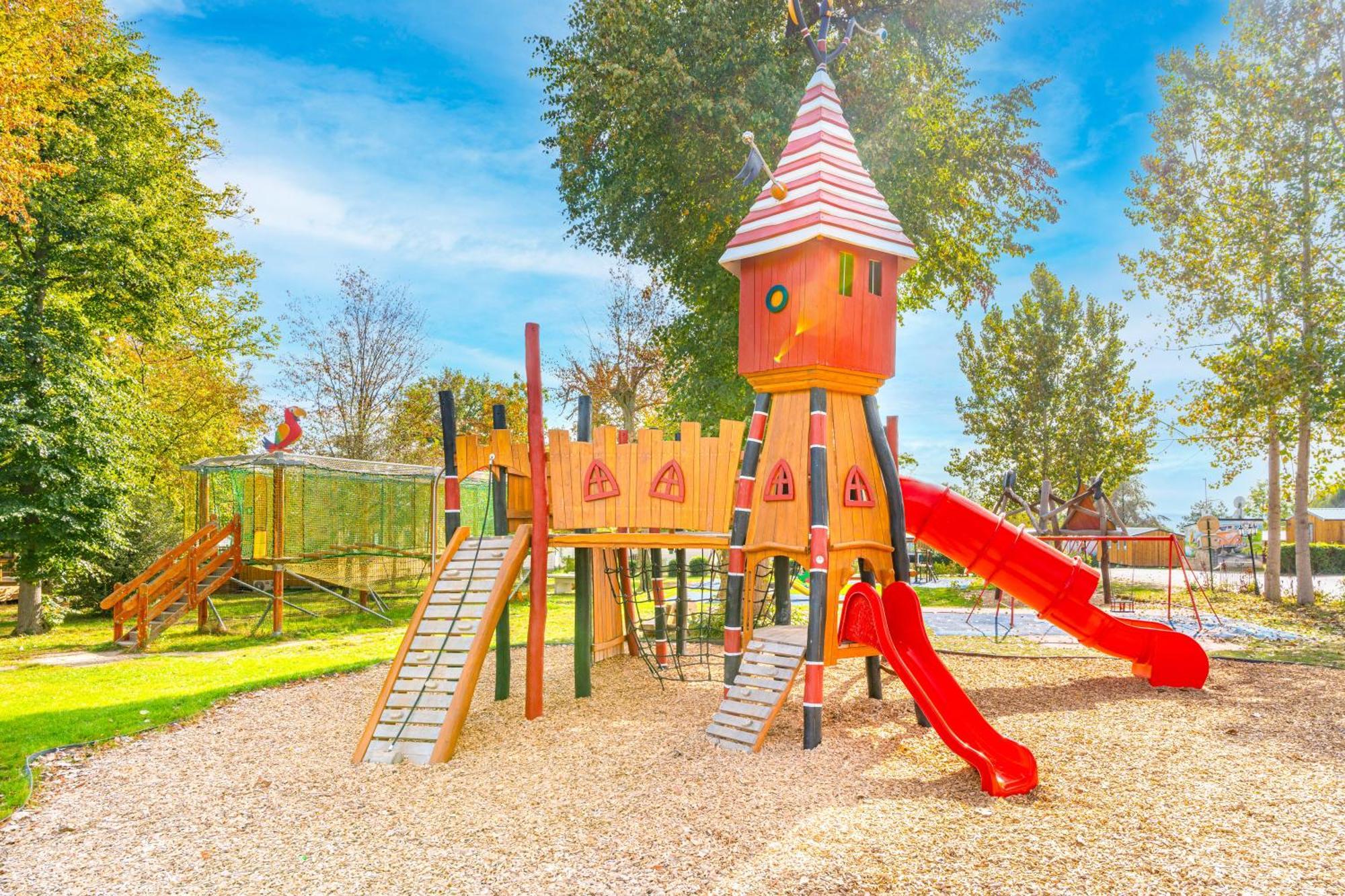 Camping Le Parc De Paris Villevaudé Eksteriør billede