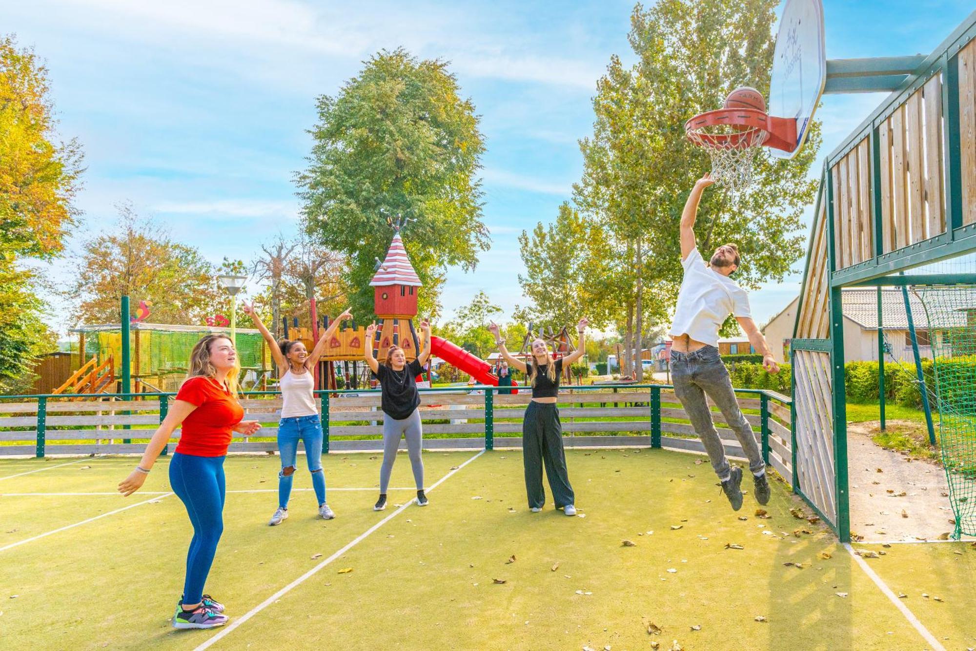 Camping Le Parc De Paris Villevaudé Eksteriør billede